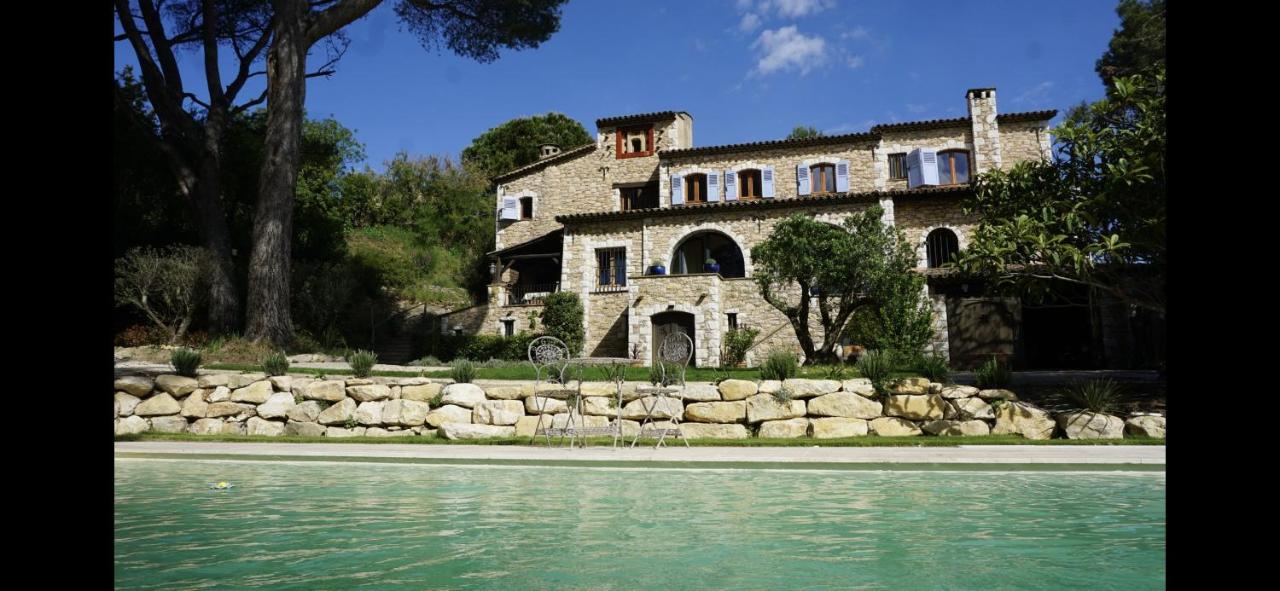 Villeneuve-lès-Avignon B&B Oasis Des Lavandes - Chambre Coqueliot מראה חיצוני תמונה